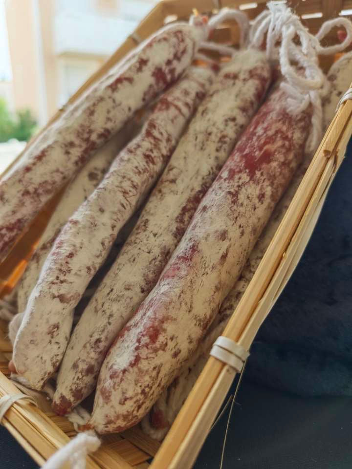 Catalan Whip - Royal Sausage ⚜️